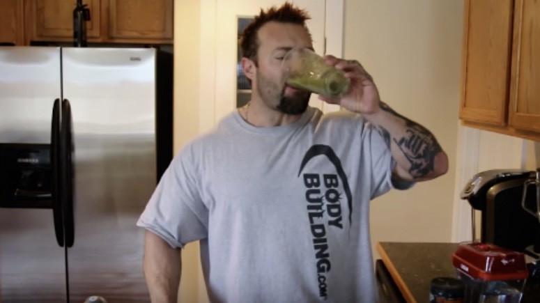 THE PERFECT MORNING DETOX SHAKE
